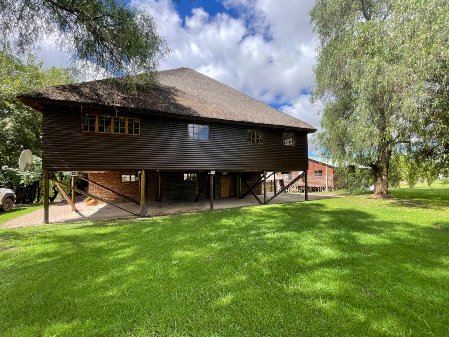 6 Bedroom Property for Sale in Christiana North West